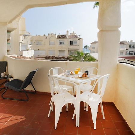 Apartmento En La Pequena Venecia, Puerto Marina ベナルマデナ エクステリア 写真