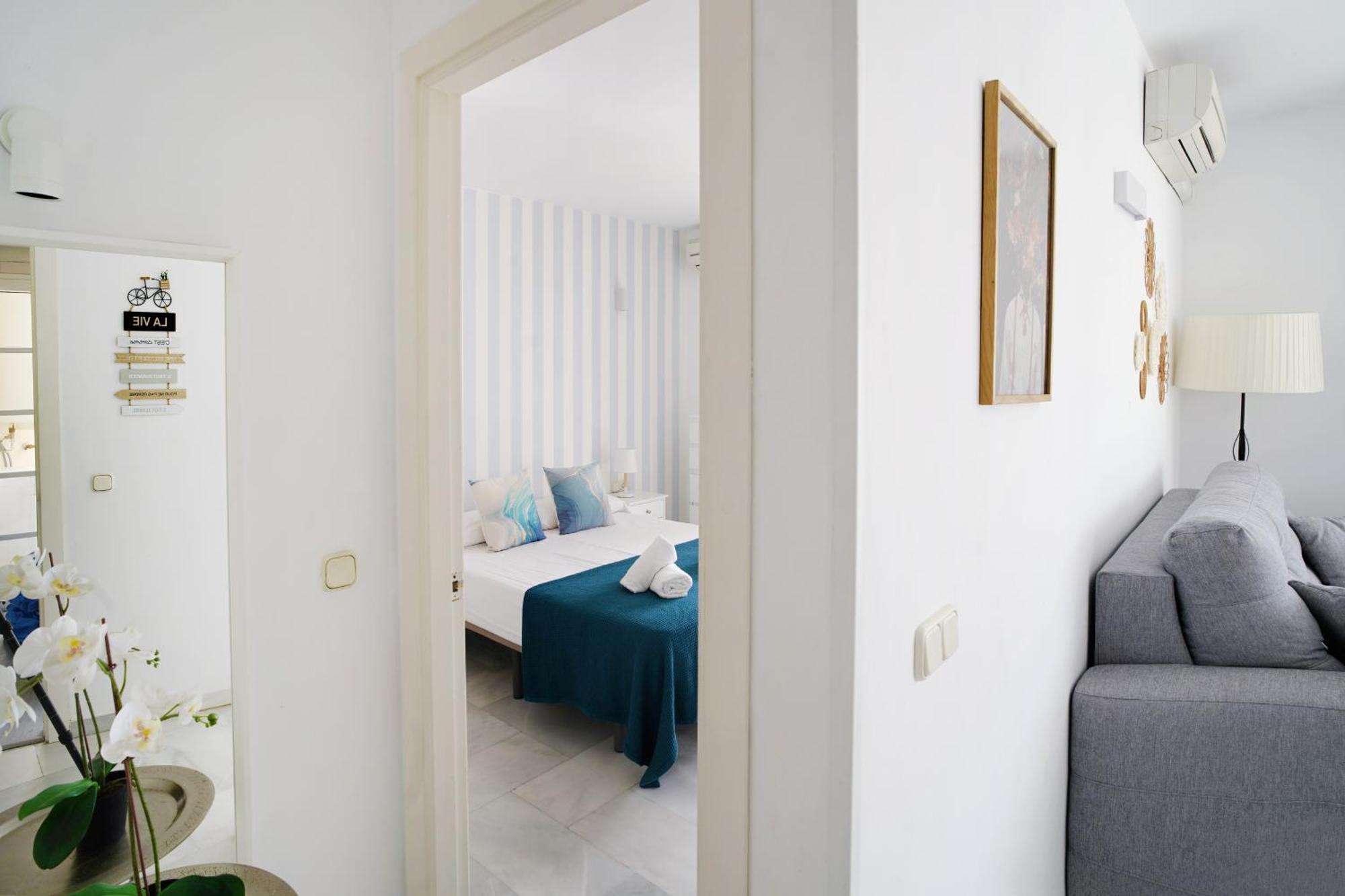 Apartmento En La Pequena Venecia, Puerto Marina ベナルマデナ エクステリア 写真