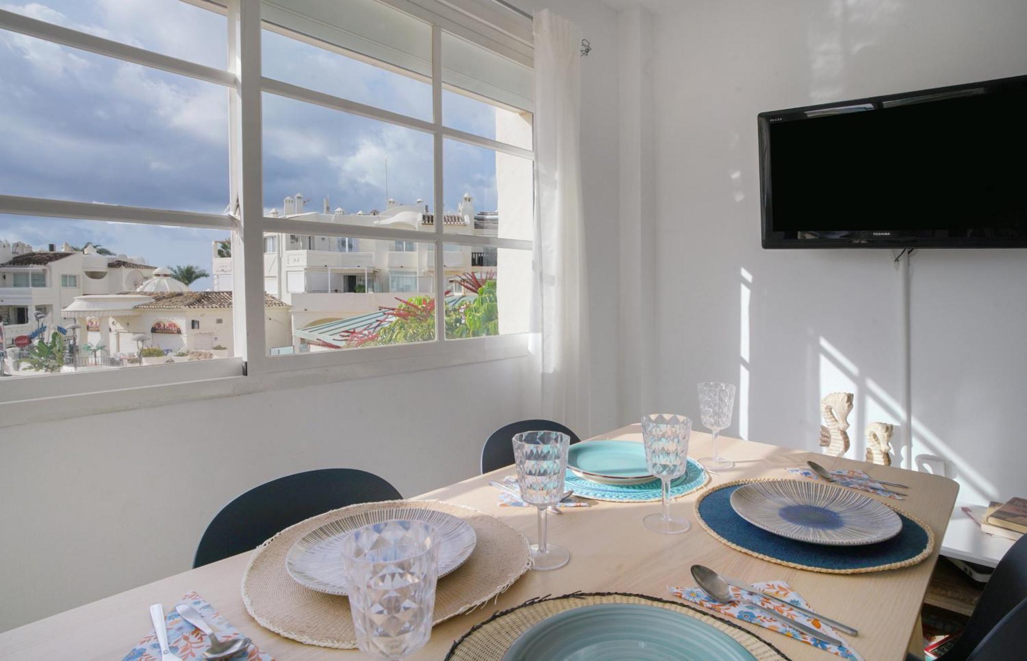 Apartmento En La Pequena Venecia, Puerto Marina ベナルマデナ エクステリア 写真