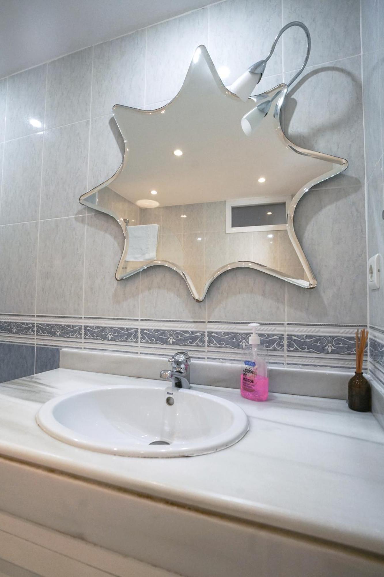 Apartmento En La Pequena Venecia, Puerto Marina ベナルマデナ エクステリア 写真