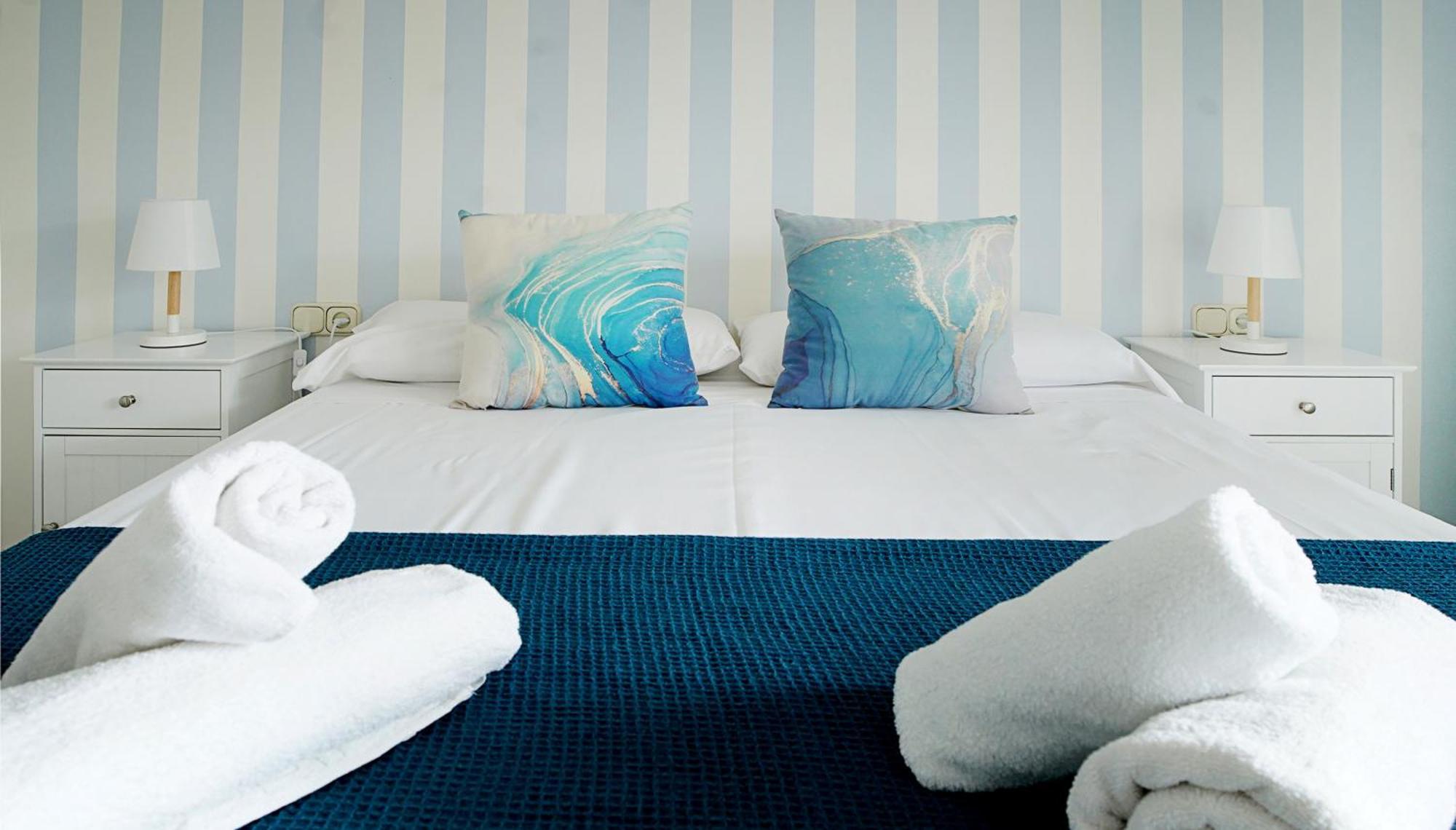 Apartmento En La Pequena Venecia, Puerto Marina ベナルマデナ エクステリア 写真