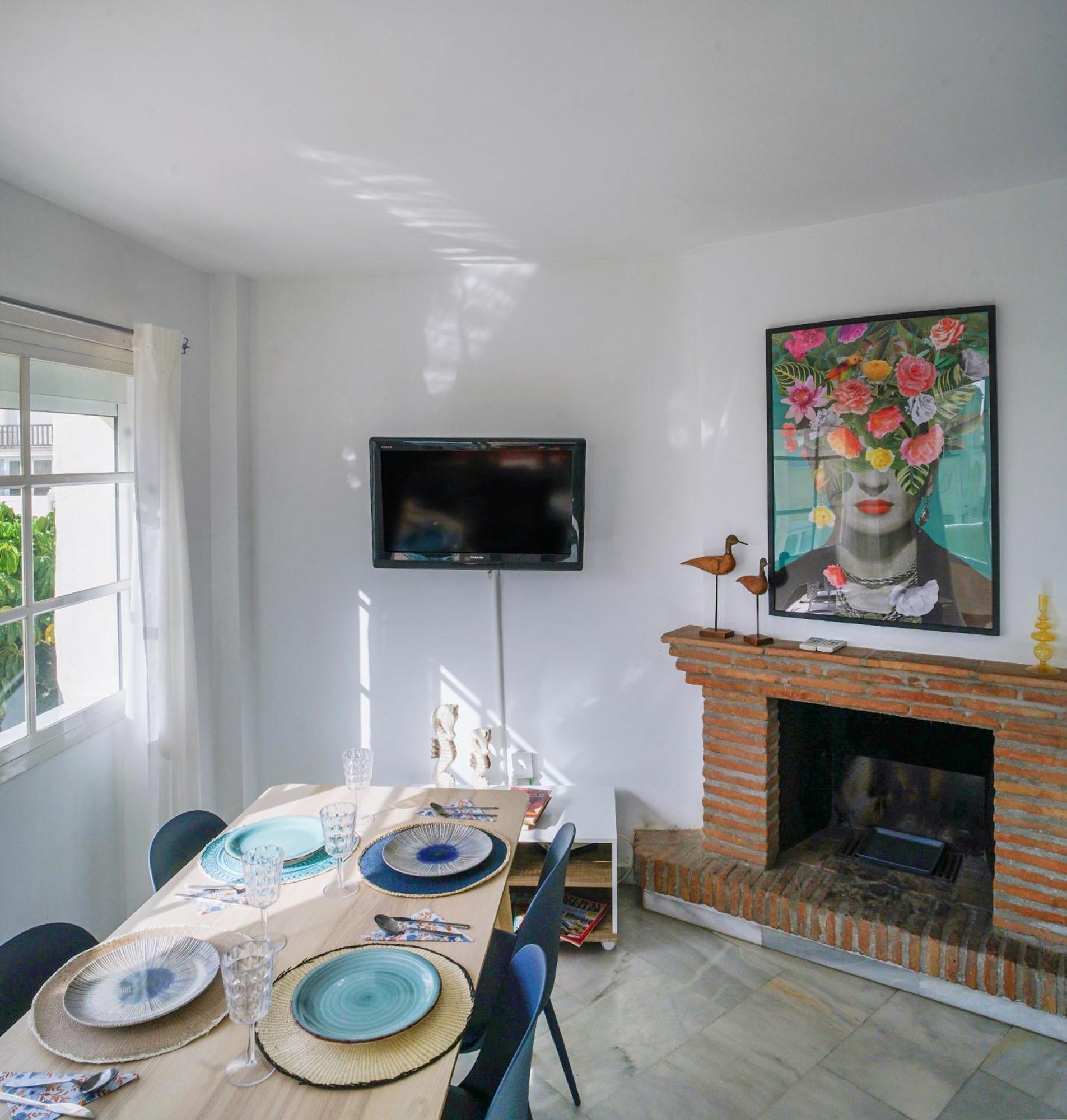 Apartmento En La Pequena Venecia, Puerto Marina ベナルマデナ エクステリア 写真