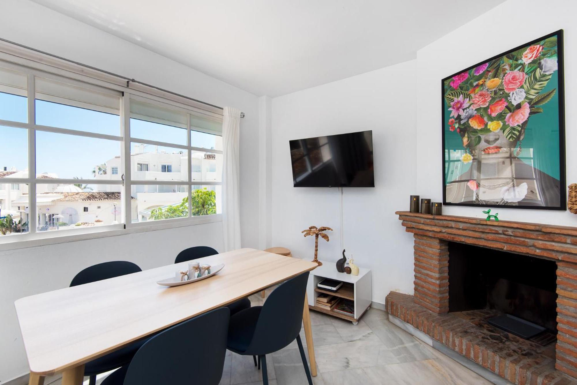 Apartmento En La Pequena Venecia, Puerto Marina ベナルマデナ エクステリア 写真