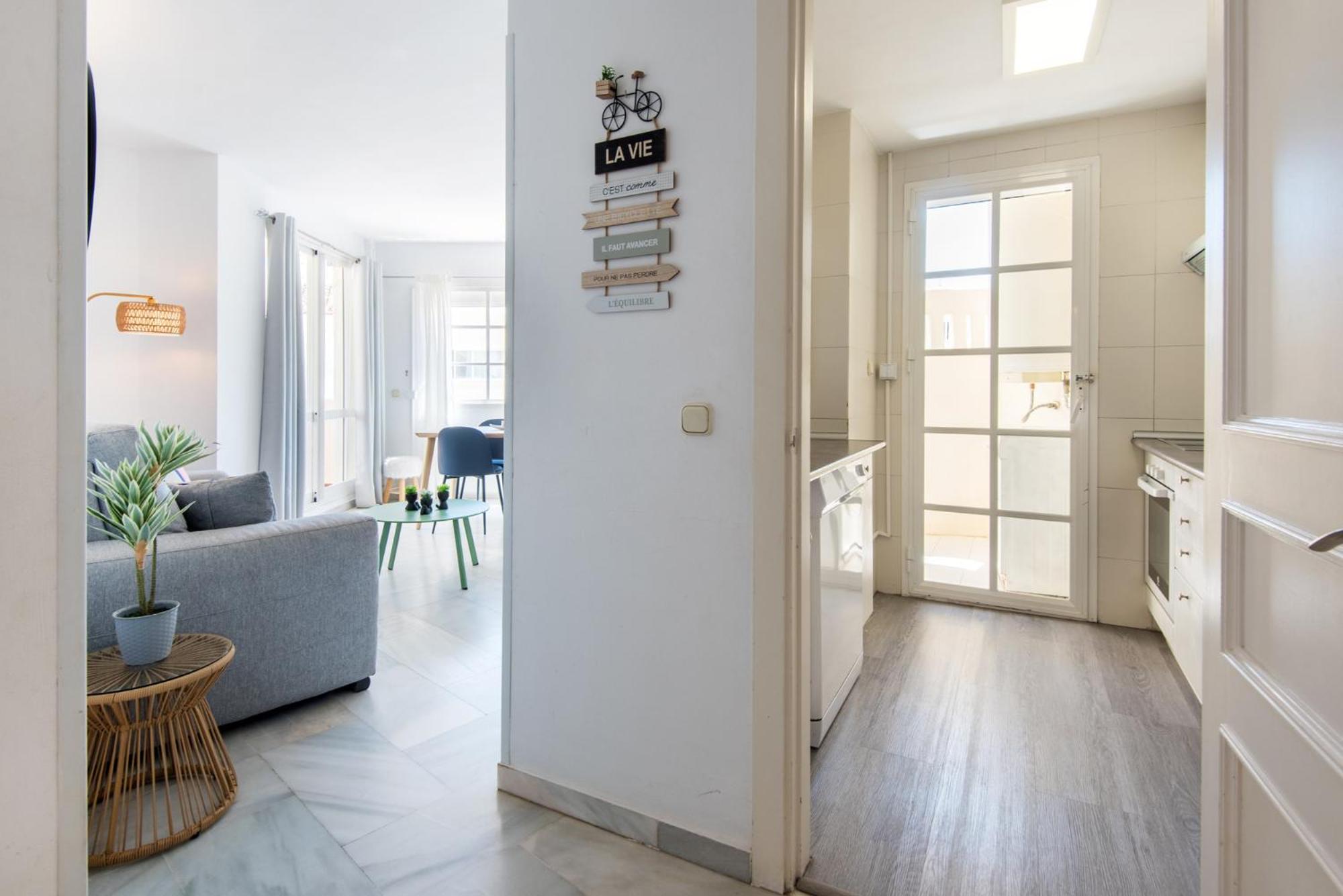 Apartmento En La Pequena Venecia, Puerto Marina ベナルマデナ エクステリア 写真