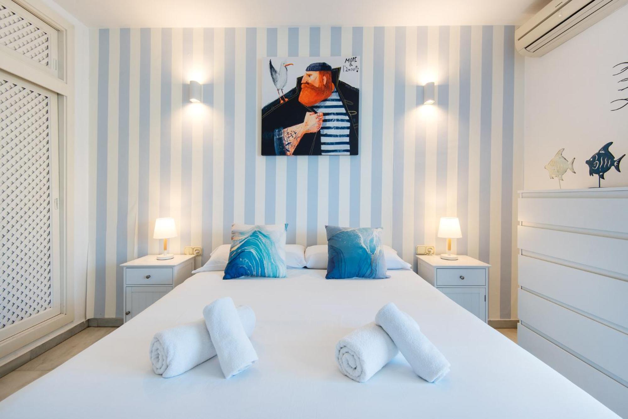 Apartmento En La Pequena Venecia, Puerto Marina ベナルマデナ エクステリア 写真